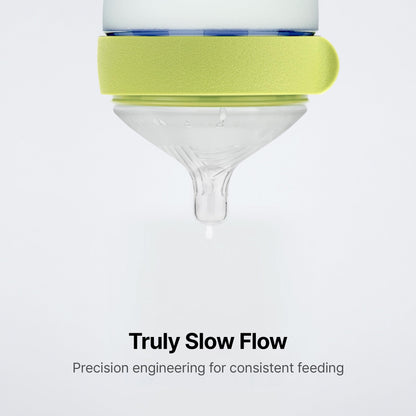 Comotomo Silicone Baby Bottle Gen 2 – 2026 Release (5oz) – True Slow-Flow Nipple for Newborn Feeding (0-3 Months) with Dual Anti Colic Vents for Breast to Bottle Transition